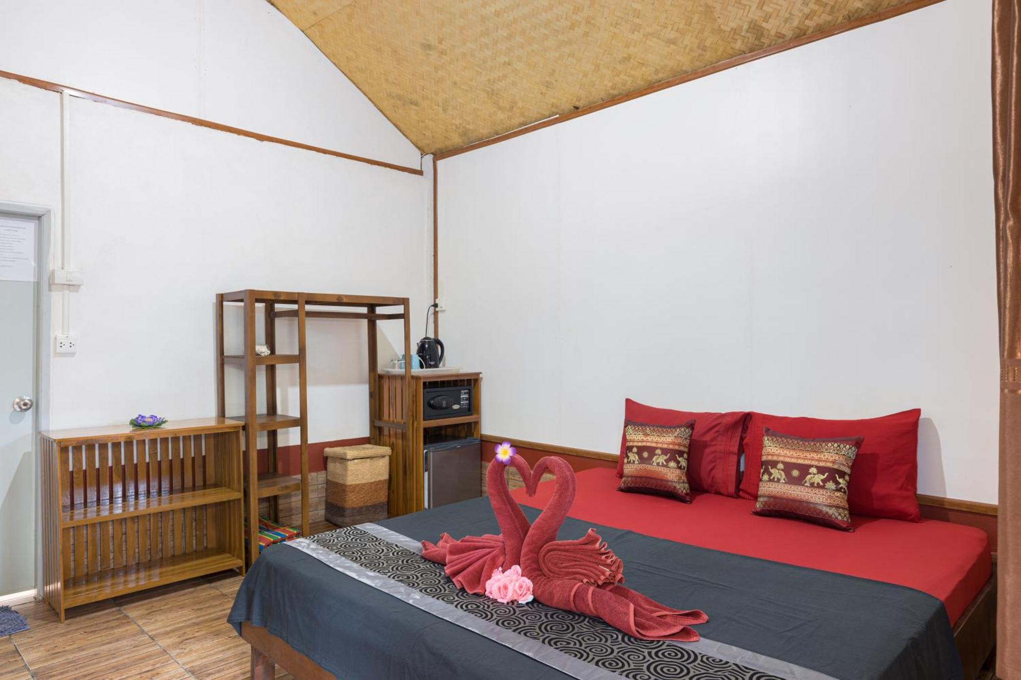 Family Song Koh Lipe Hotel Exterior foto