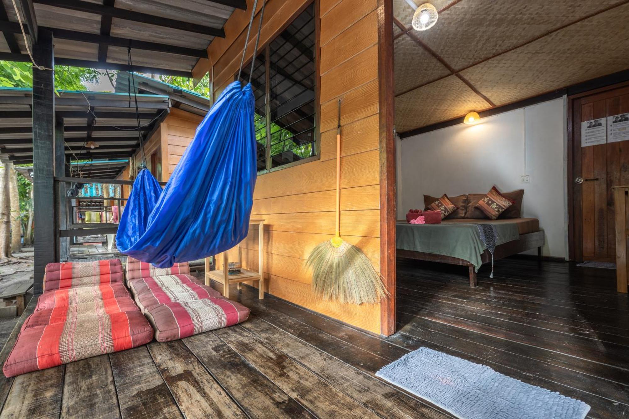 Family Song Koh Lipe Hotel Exterior foto