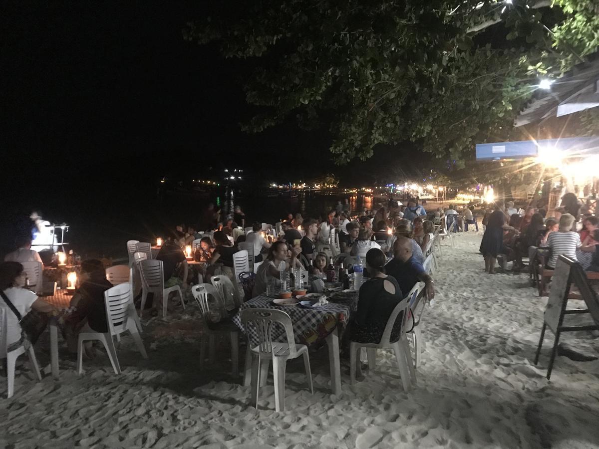 Family Song Koh Lipe Hotel Exterior foto